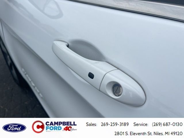 Used 2020 Bright White Clearcoat Jeep Limited image 9