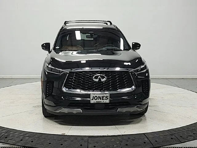 Used 2023 Black INFINITI Autograph image 3