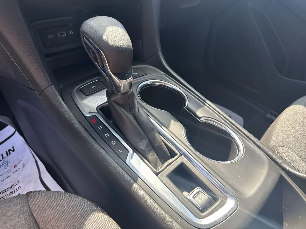 Used 2022 Black Chevrolet LT image 19