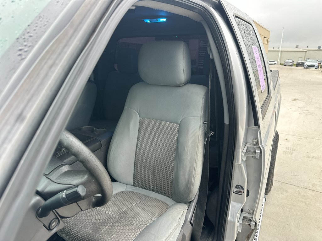 Used 2013 Ingot Silver Metallic Ford XLT image 25
