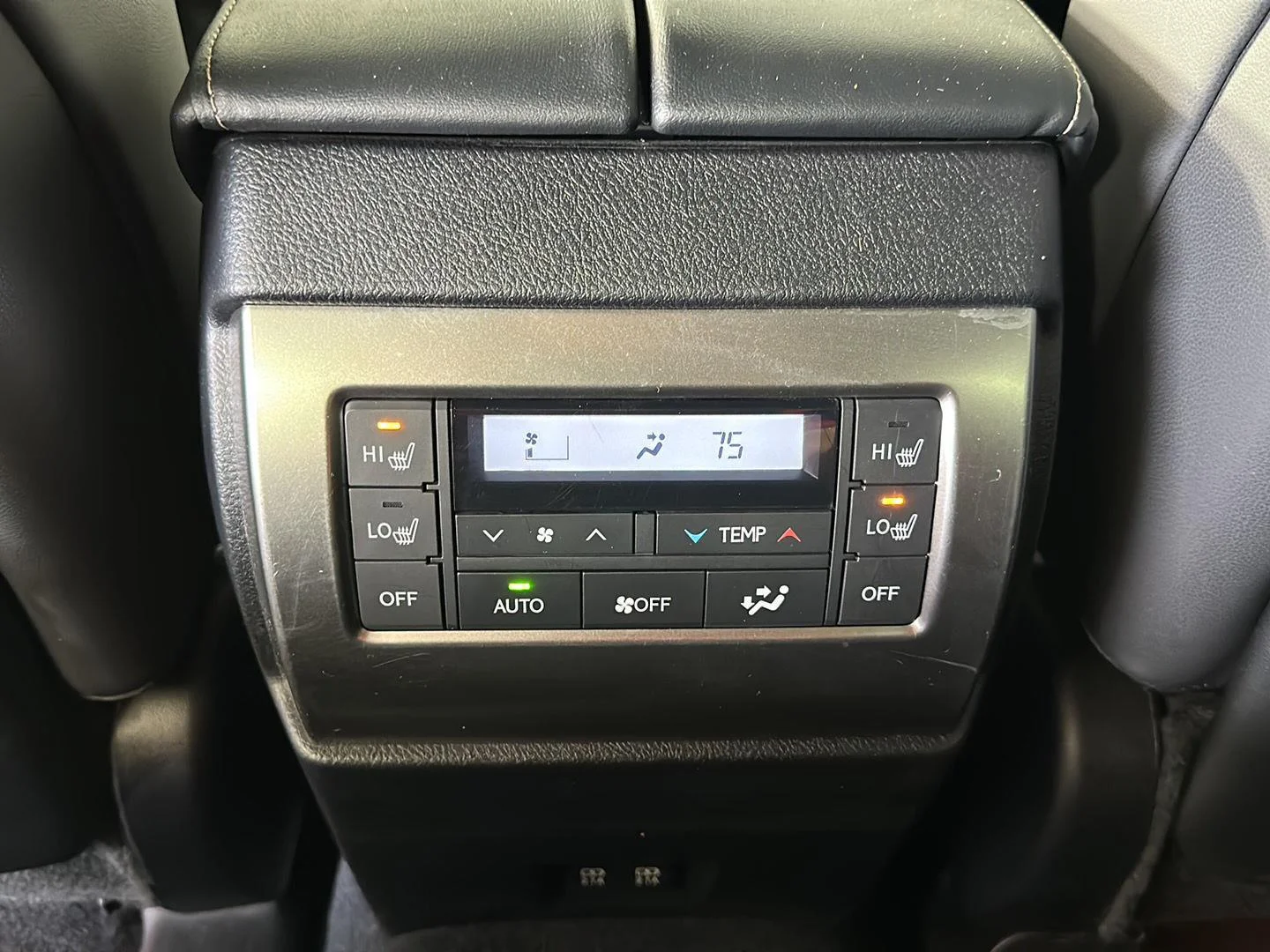 Used 2022 Nebula Gray Pearl Lexus GX 460 Premium image 32