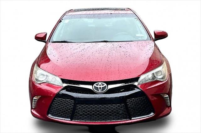 Certified Used 2017 RUBY FLARE PEARL Toyota  image 4