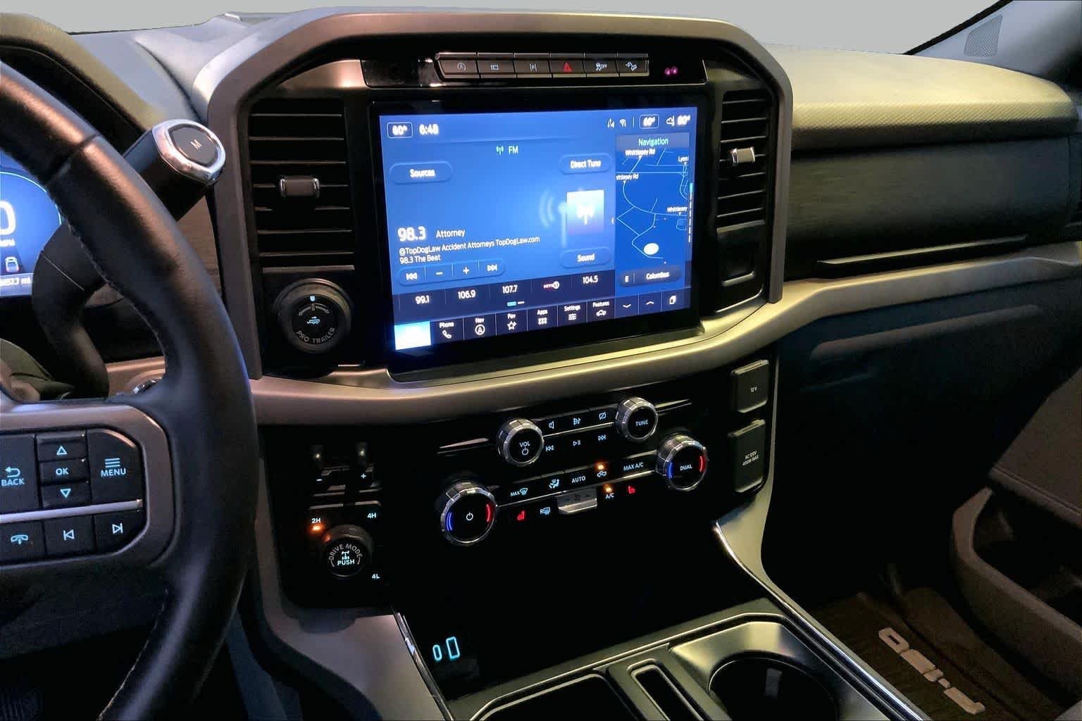 Used 2024 Avalanche Gray Ford XLT image 6