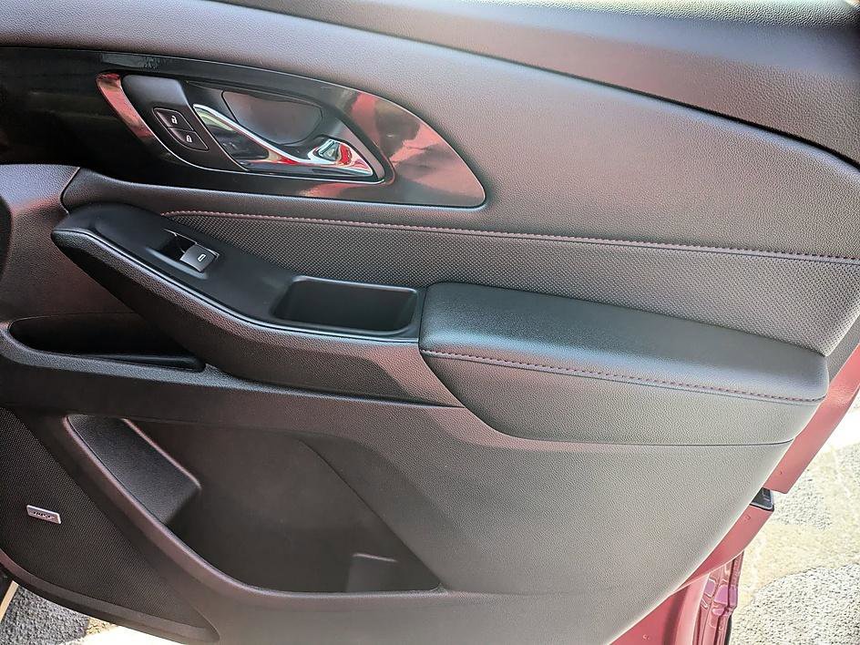 2023 Chevrolet Traverse RS - Photo 38