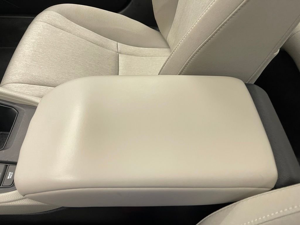 Used 2024 White Honda EX image 27