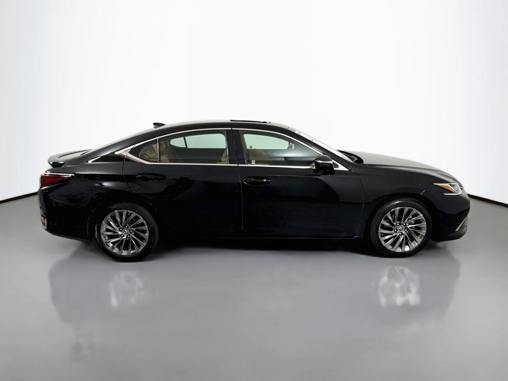 Certified Used 2024 OBSIDIAN Lexus 300h Luxury image 8