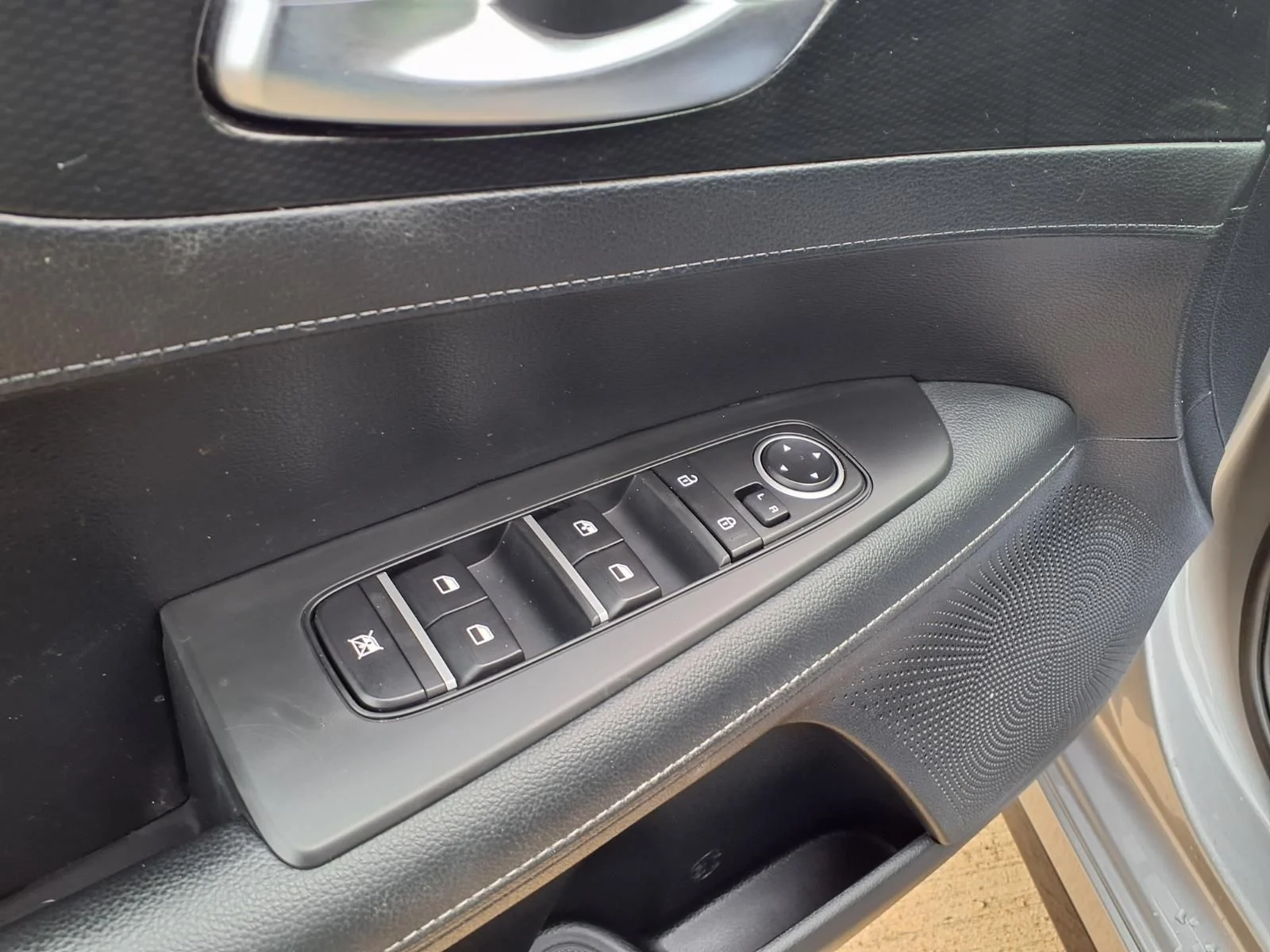 Used 2024 Gray Kia GT-Line image 13