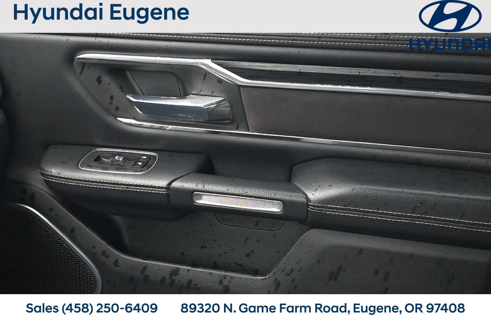 Used 2023 White Ram Laramie image 28