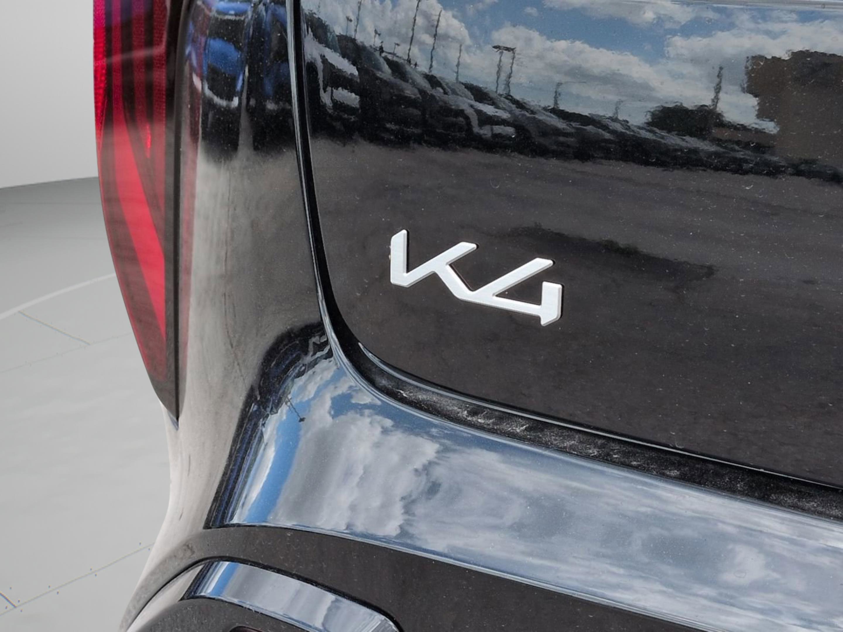 New 2026 Aurora Black Pearl Kia GT-Line Turbo image 31
