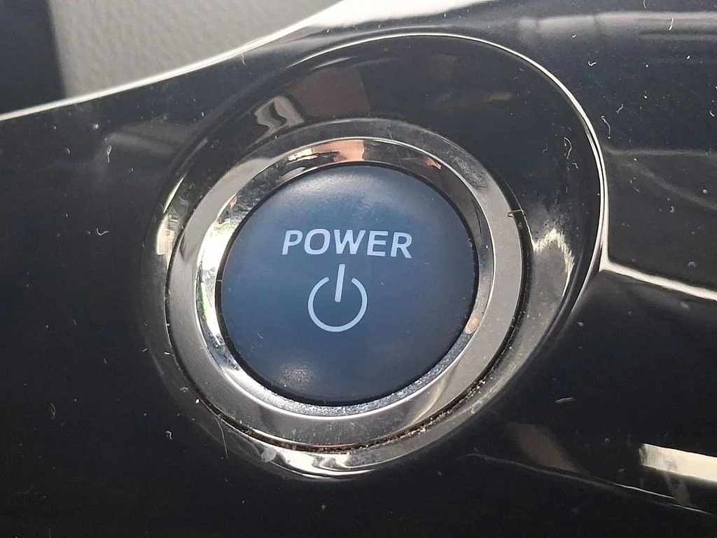 Certified Used 2018 Beige Toyota Three image 24