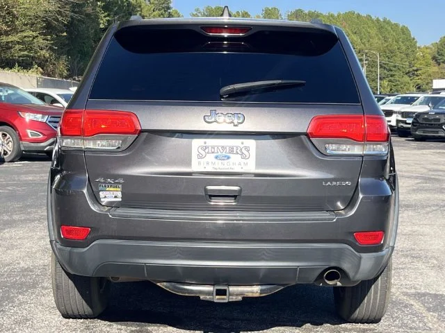 Used 2014 Granite Crystal Clearcoat Metallic Jeep Laredo image 5