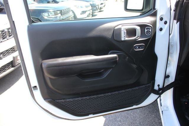 Used 2019 White Jeep Unlimited Sport S image 16