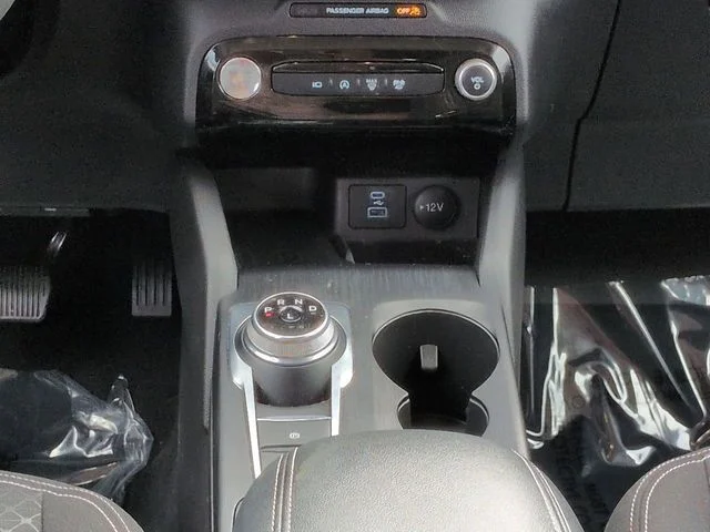 Used 2023 White Ford Active image 19