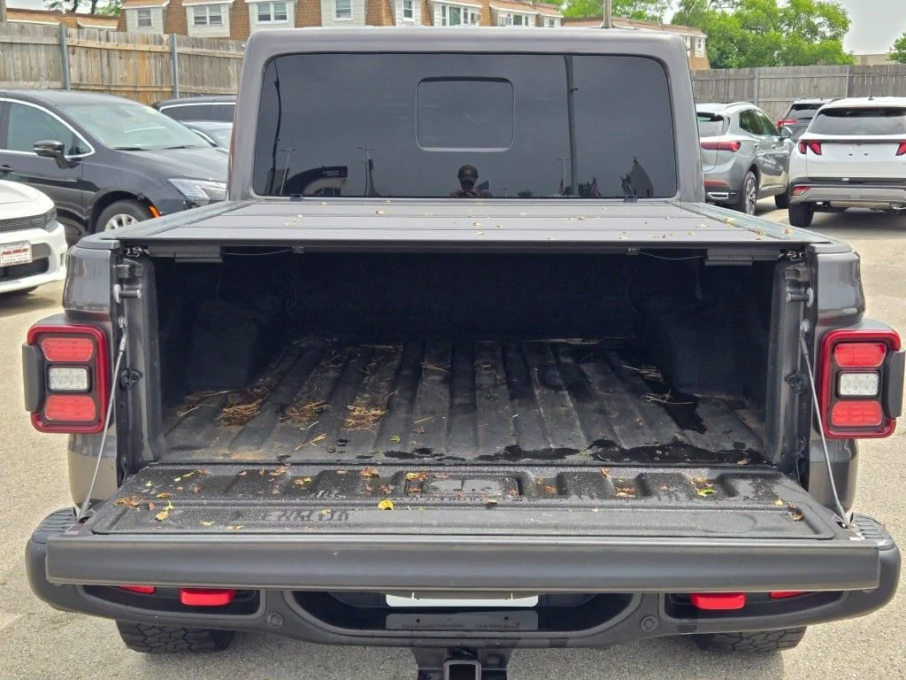 Used 2021 Gray Jeep Rubicon image 13