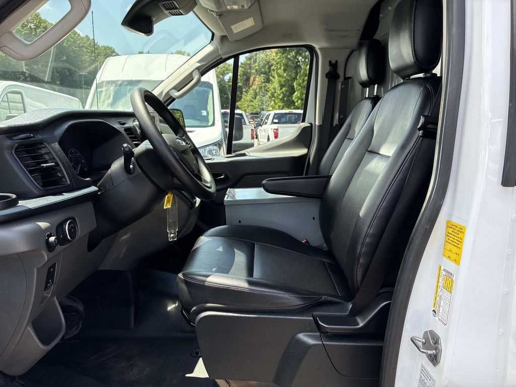 Used 2022 White Ford Base image 17