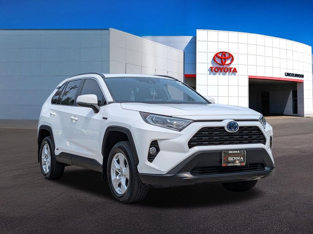 Used 2021 White Toyota XLE image 7