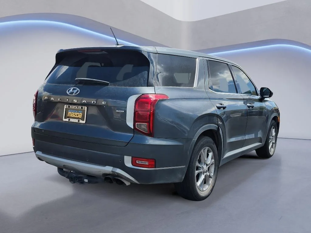 Used 2022 Steel Graphite Hyundai SE image 6
