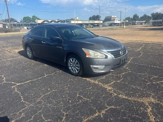 Used 2013 Gray Nissan 2.5 S image 5