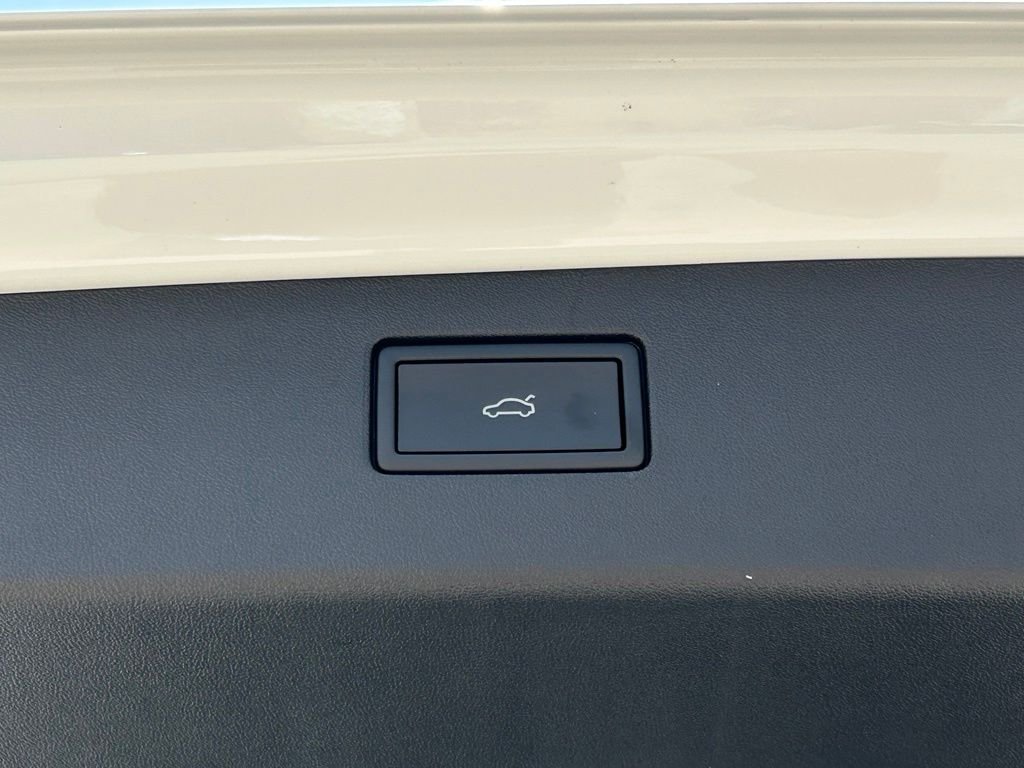 New 2026 White Volkswagen 2.0T SE image 44