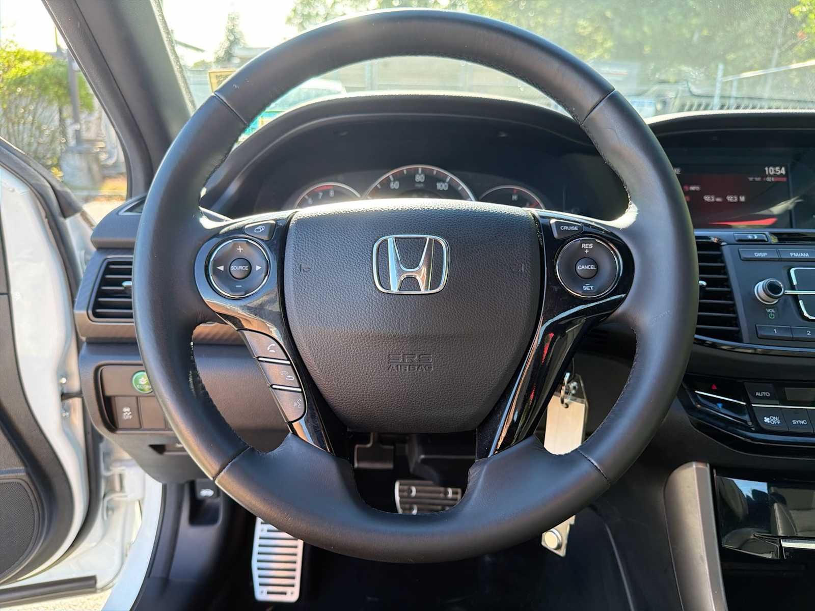 Used 2016 White Orchid Pearl Honda Sport image 23