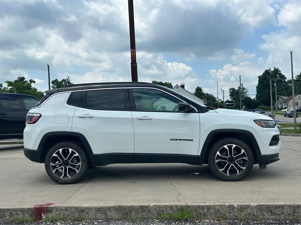 Used 2023 White Jeep Limited image 5