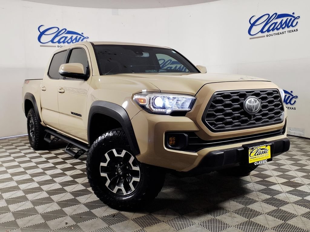 Used 2020 Quicksand Toyota SR5 image 1