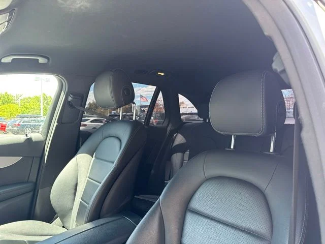 Used 2019 White Mercedes-Benz GLC 300 image 6
