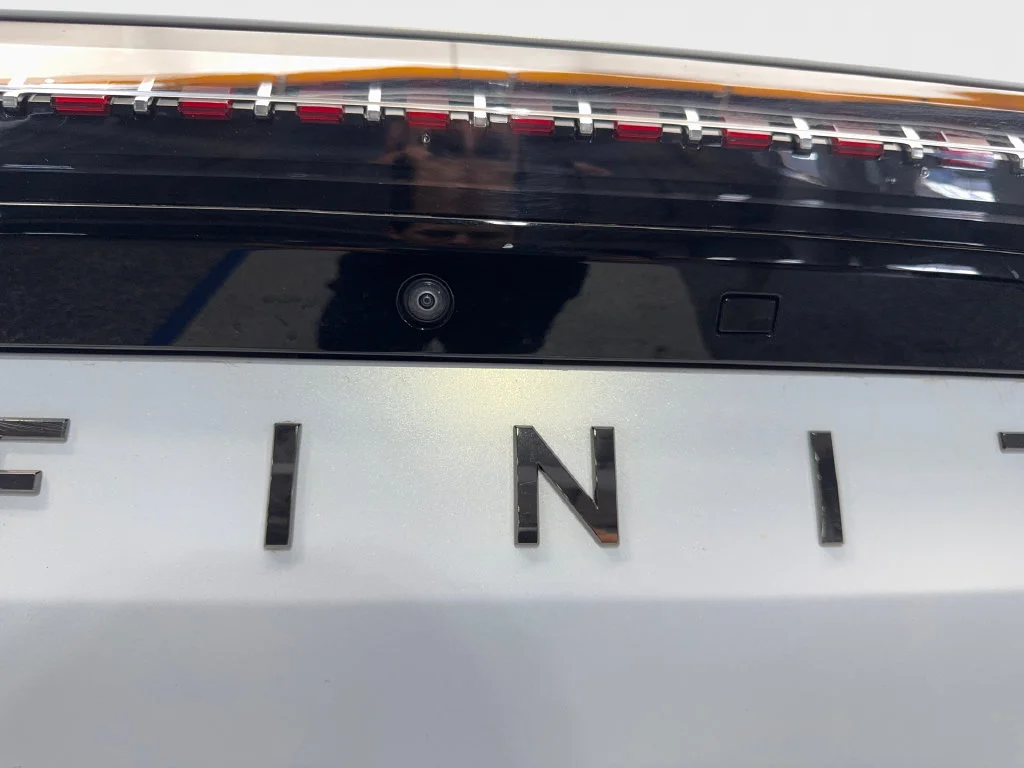 Used 2025 Blue INFINITI AUTOGRAPH image 23