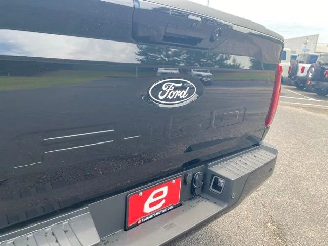 New 2026 Agate Black Metallic Ford XLT image 38