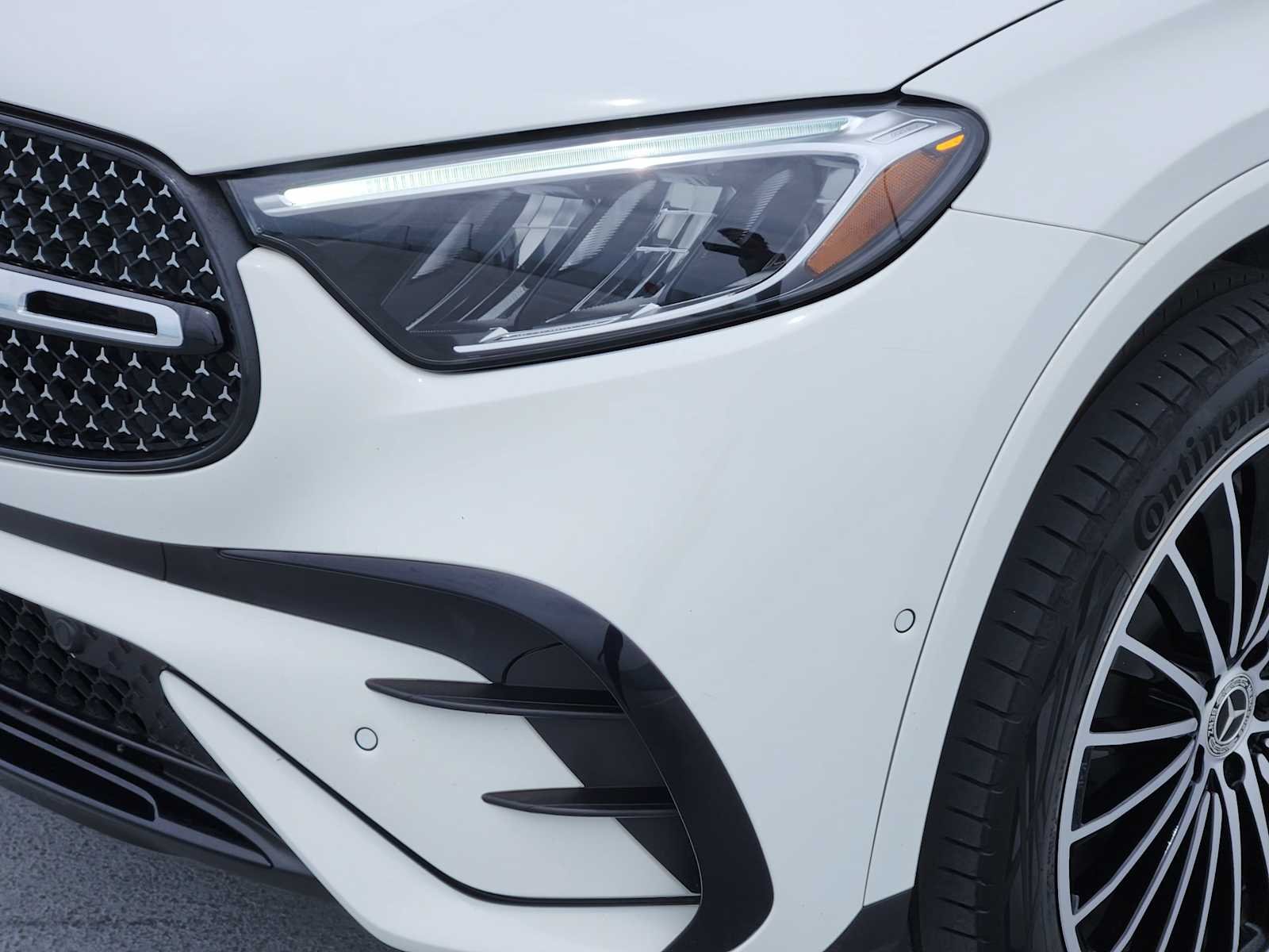 Used 2025 Polar White Mercedes-Benz GLC 300 image 8