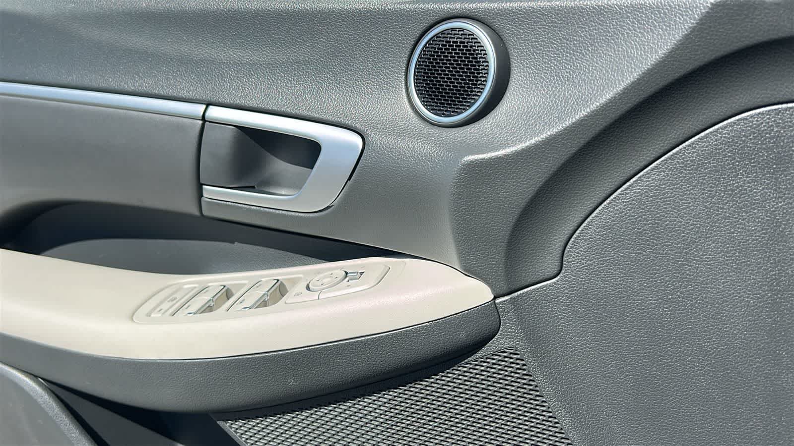 Certified Used 2025 Carbon Blue Hyundai SEL image 22