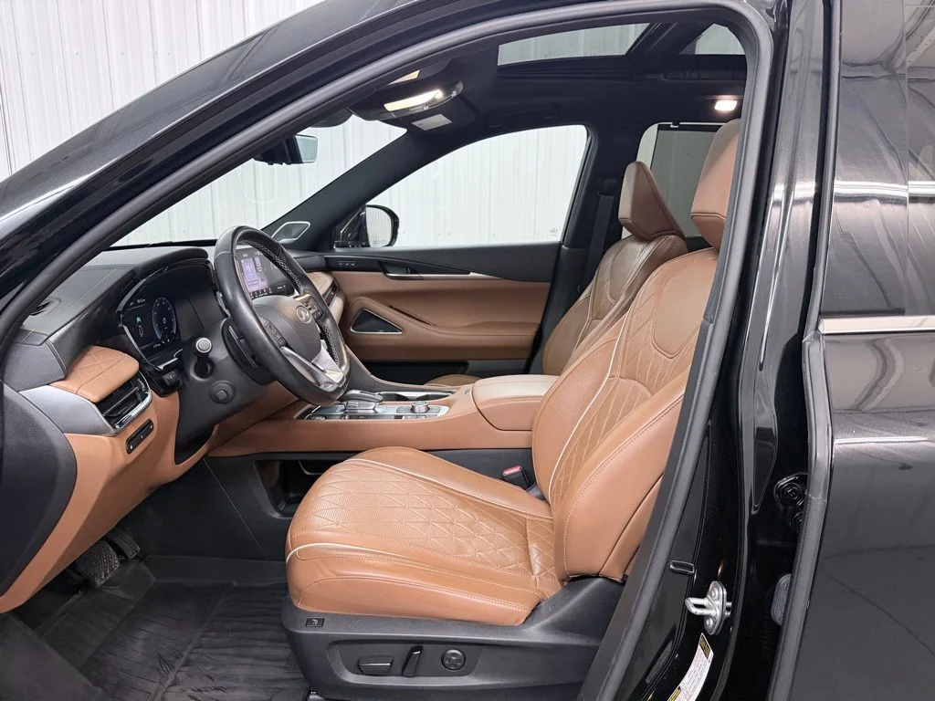 Certified Used 2024 Black INFINITI Autograph image 10