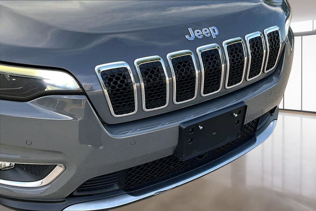 Used 2021 Gray Jeep Limited image 30