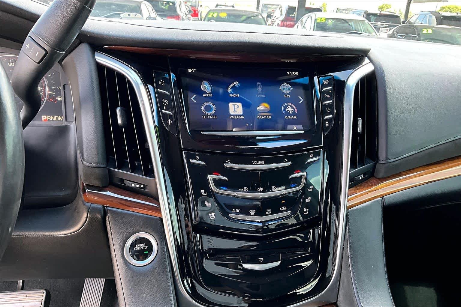 Used 2015 White Diamond Tricoat Cadillac Luxury image 13
