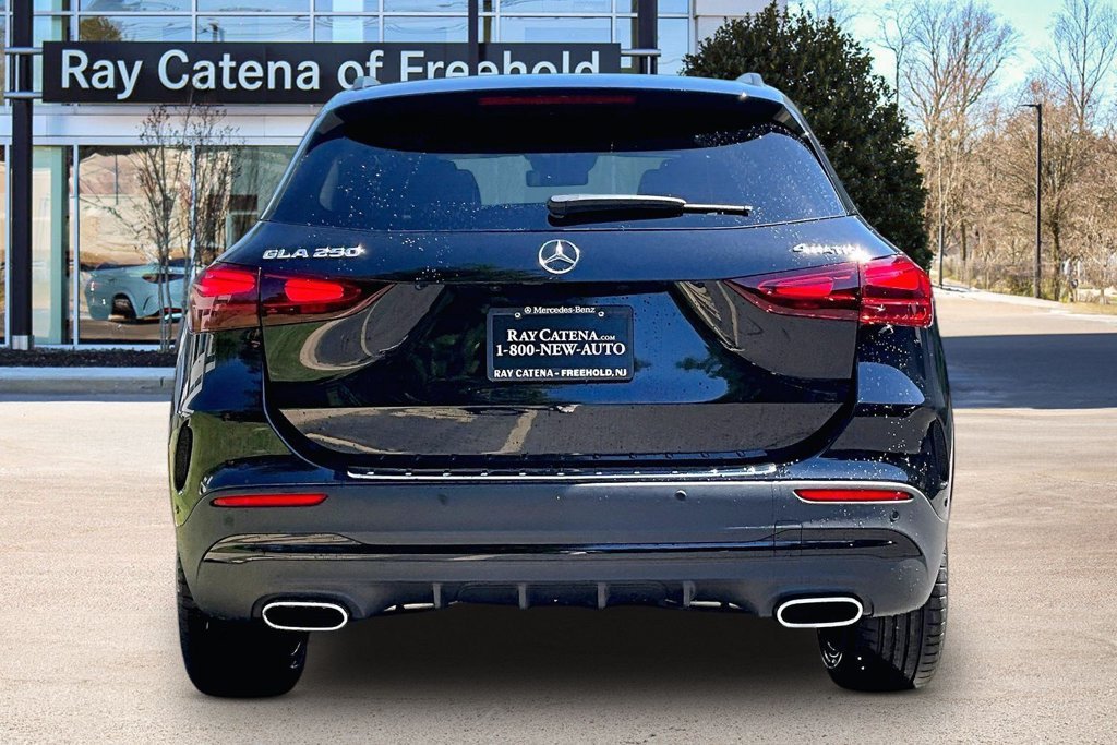 New 2026 Cosmos Black Metallic Mercedes-Benz GLA 250 image 18