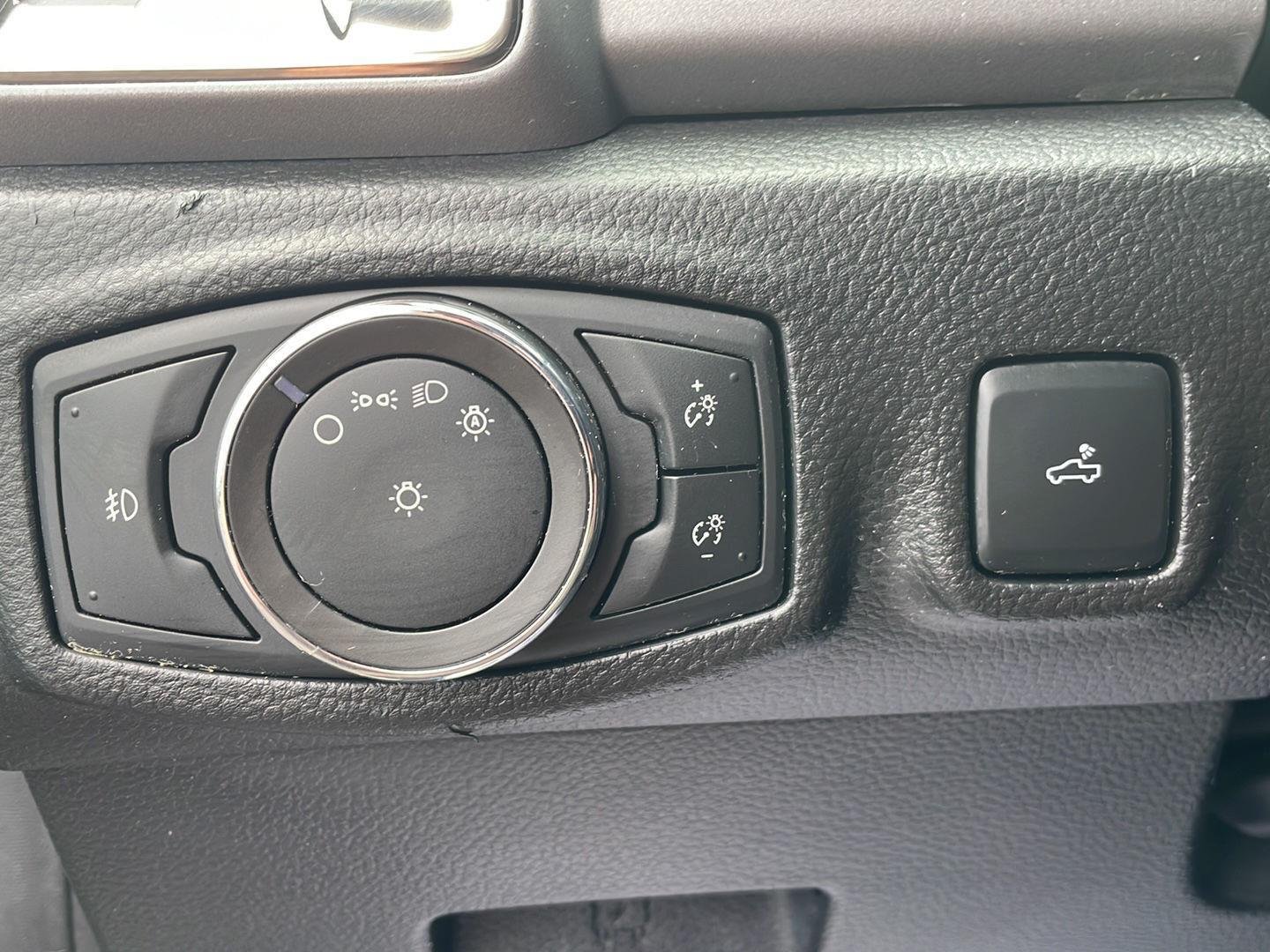 Certified Used 2022 Cactus Ford XLT image 15