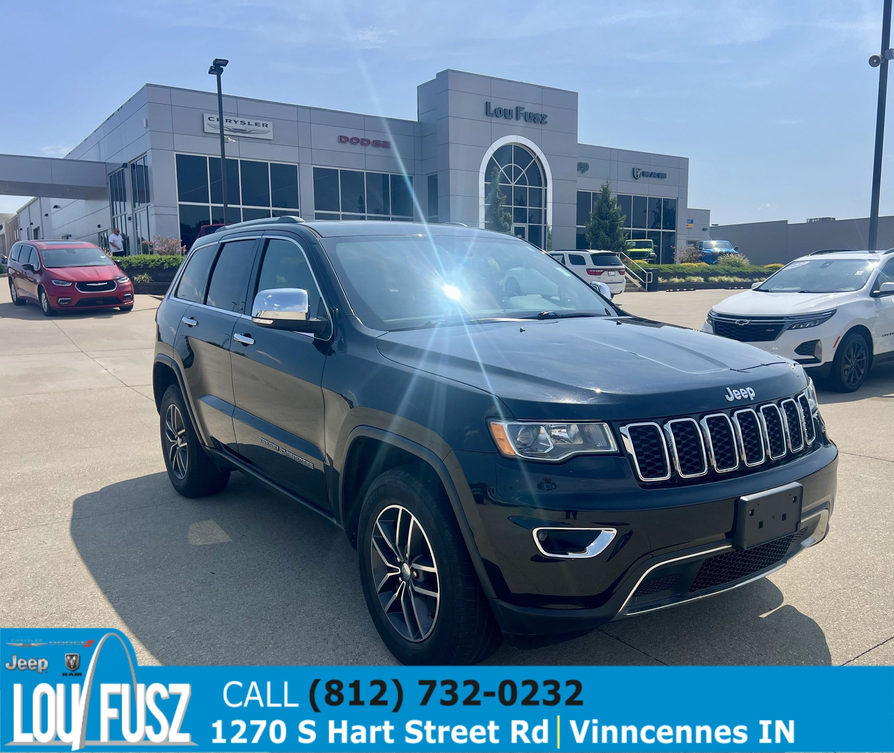 Used 2018 Diamond Black Crystal Pearlcoat Jeep Limited image 1