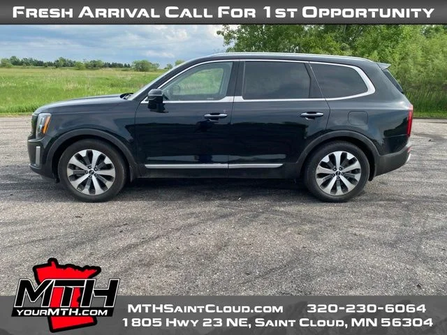 Used 2020 Black Kia SX image 5