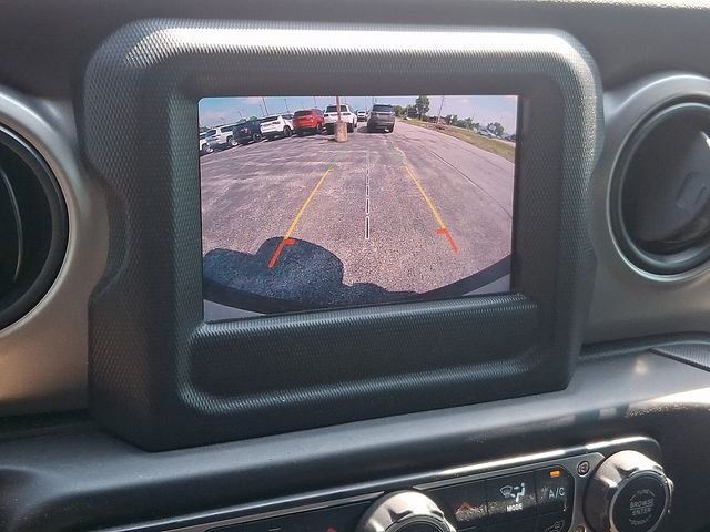 Used 2018 Red Jeep Unlimited Sport S image 24