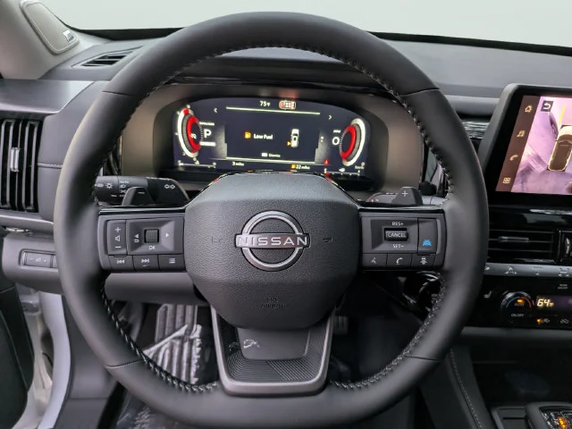 New 2026 Everest White Pearl TriCoat Nissan SL image 24