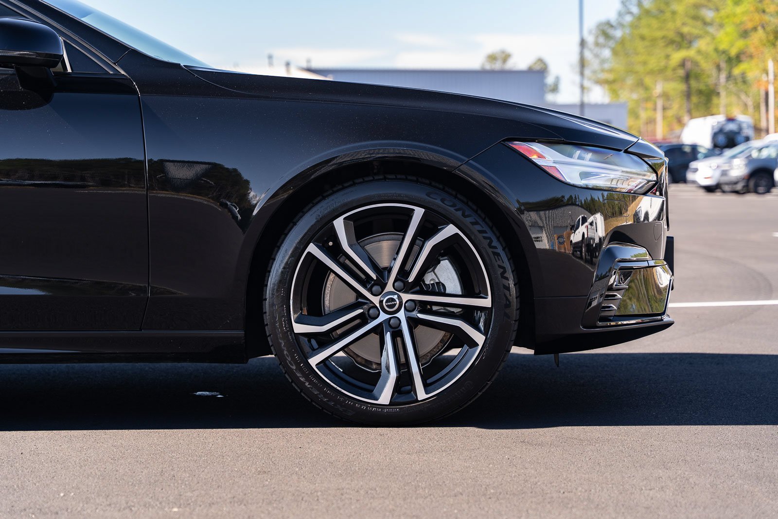 Certified Used 2021 Black Volvo T6 R-Design image 10