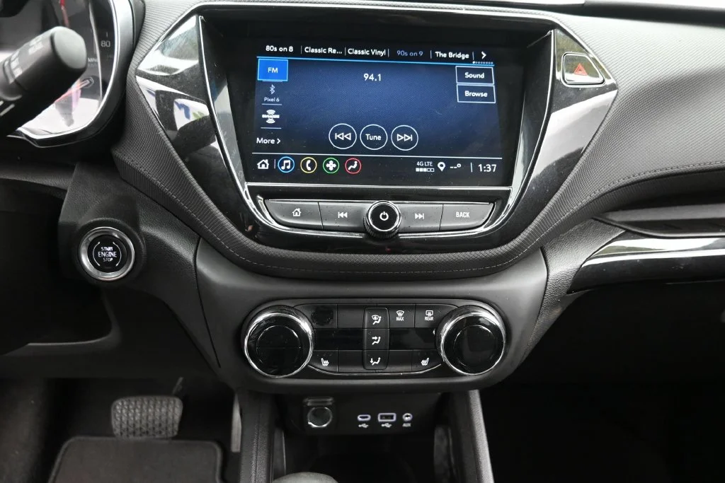 Used 2021 Blue Chevrolet LT image 19