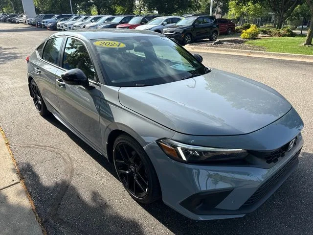Used 2024  Honda Sport image 6