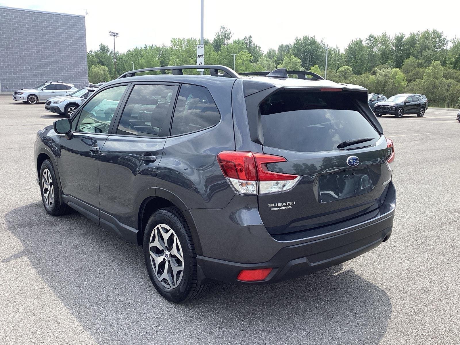 Used 2024 Magnetite Gray Metallic Subaru Premium image 5