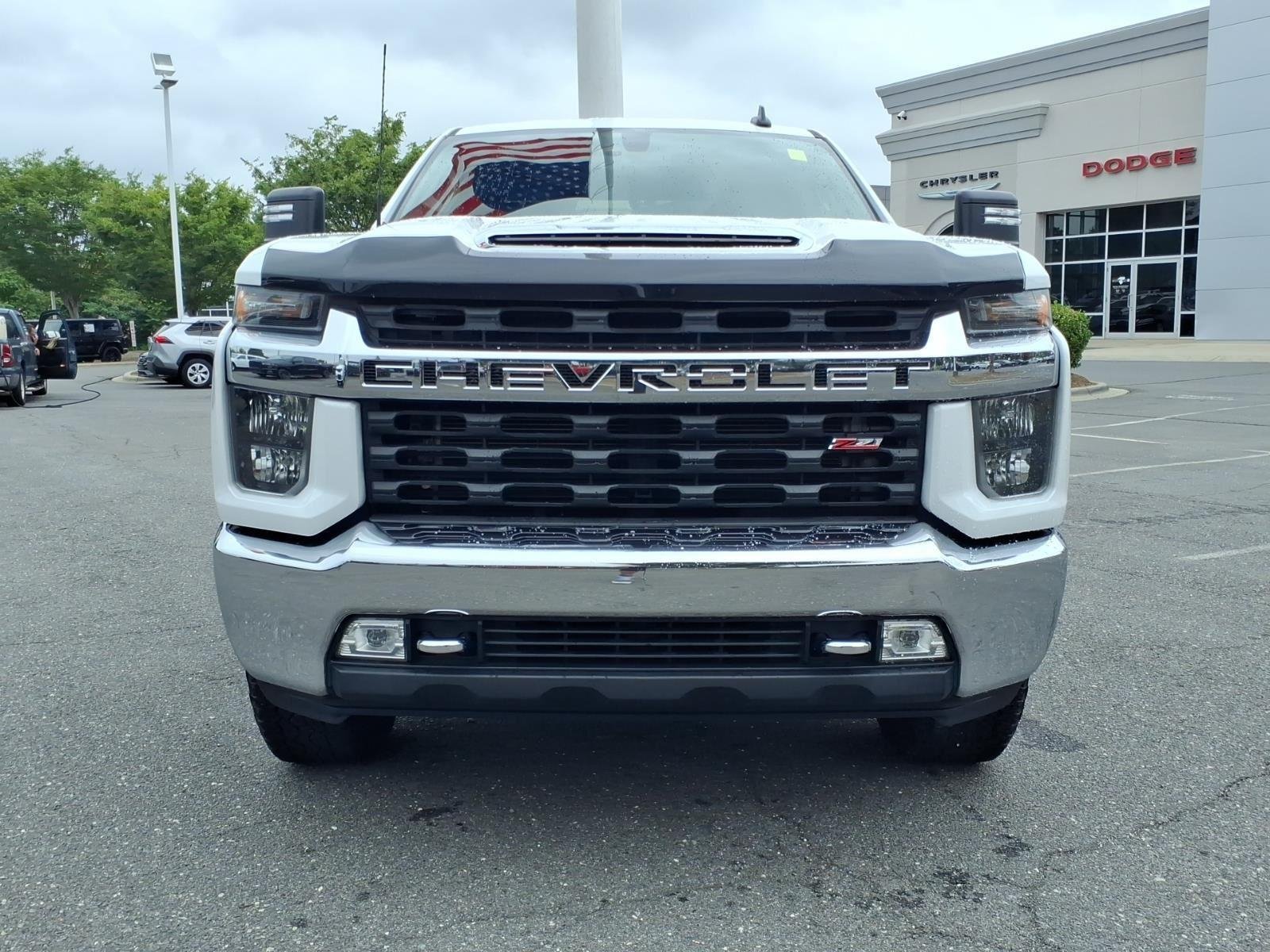 Used 2022 Summit White Chevrolet LT image 14