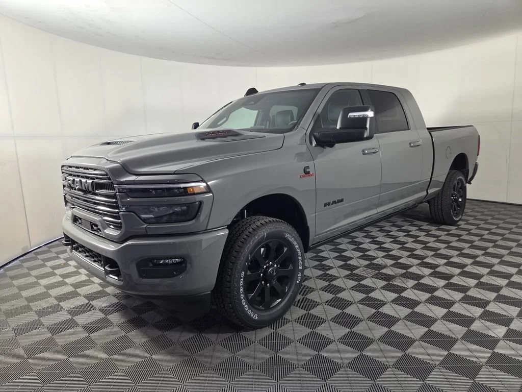 New 2026 Ceramic Gray Clear-Coat Exterior Paint RAM Laramie image 4