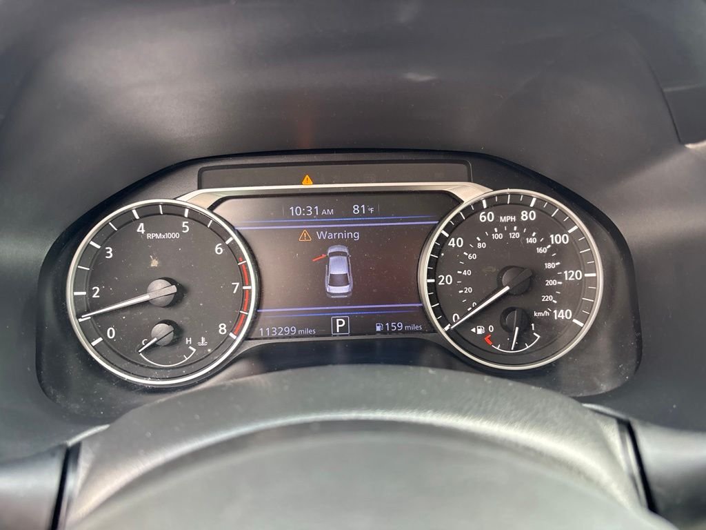 Used 2019 White Nissan 2.5 SR image 24