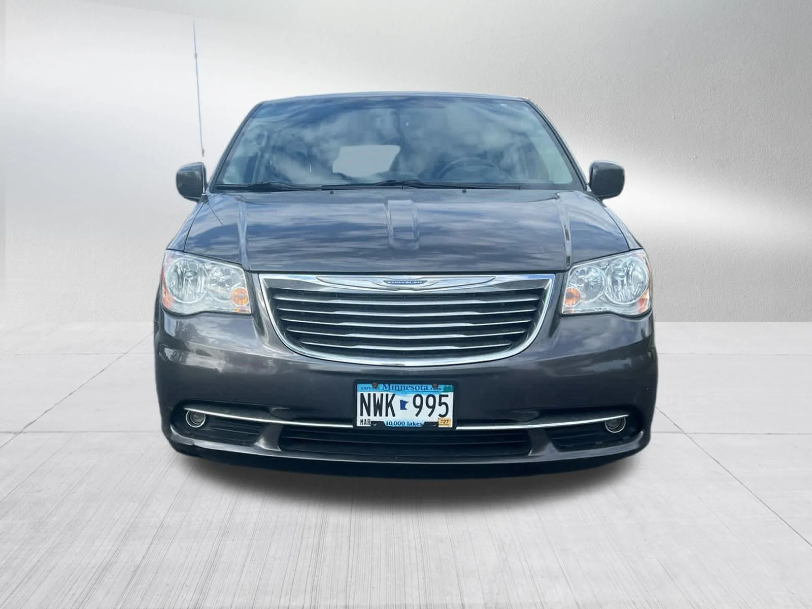 Used 2016 Chrysler Town & Country Touring with VIN 2C4RC1BG8GR305793 for sale in Coon Rapids, Minnesota