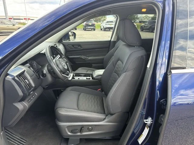 Used 2025 Blue Nissan SV image 11