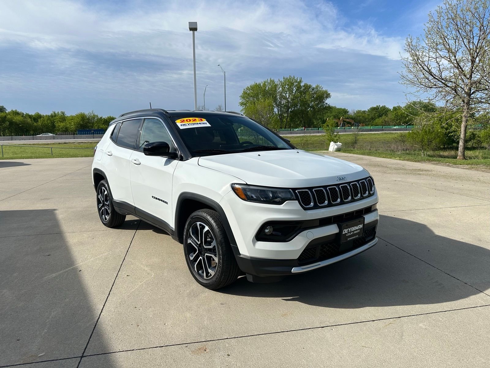 2023 Jeep Compass Limited 4X4's photo
